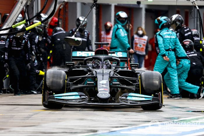 Lewis Hamilton, Mercedes W12