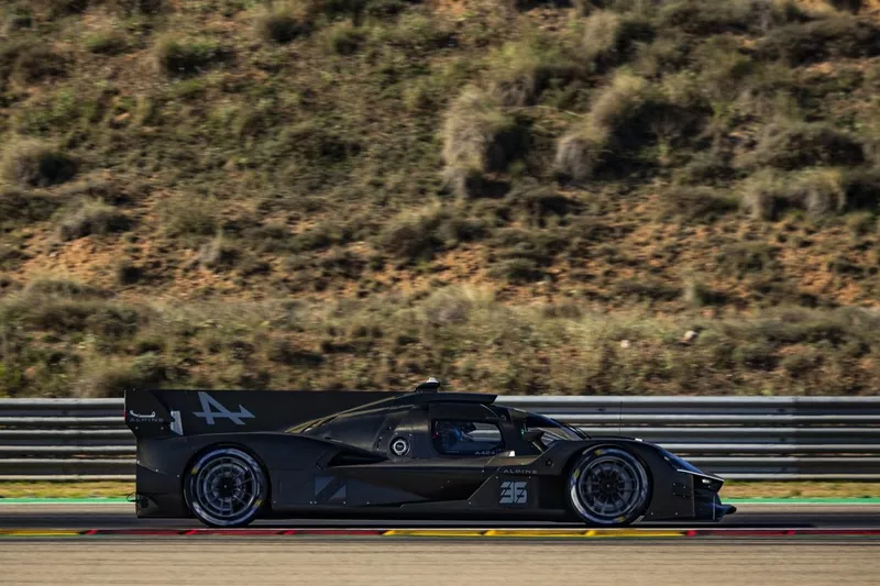 Alpine A424