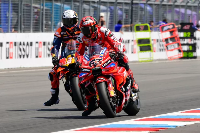 Francesco Bagnaia, Ducati Team, Pedro Acosta, Red Bull KTM Factory Racing
