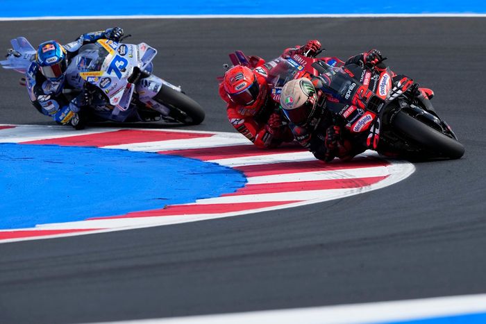 Марко Беццокки, Aprilia Racing, Марк Маркес, Ducati Team