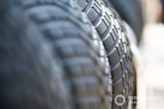 Neumáticos Pirelli 