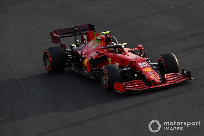 Carlos Sainz Jr, Ferrari SF21