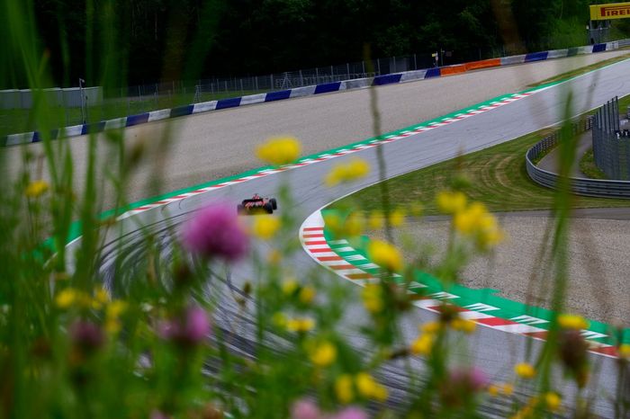 Charles Leclerc, Ferrari SF21