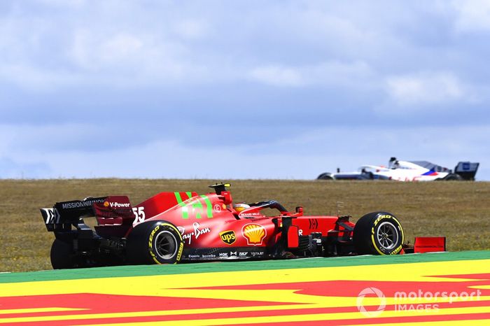 Carlos Sainz Jr., Ferrari SF21