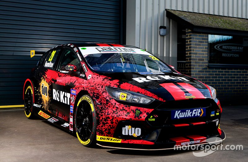 La Ford Focus RS Motorbase Performance di Nic Hamilton