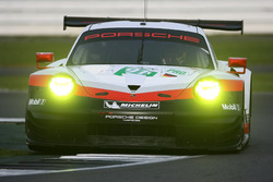 #91 Porsche Team Porsche 911 RSR: Richard Lietz, Frédéric Makowiecki
