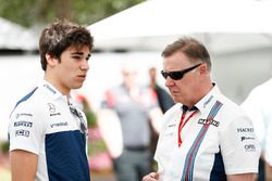 Lance Stroll, Williams, con el CEO del grupo Williams, Mike O' Driscoll