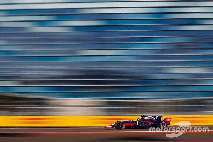 Carlos Sainz Jr., Scuderia Toro Rosso STR12