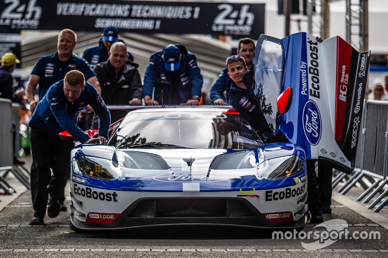 #68 Ford Chip Ganassi Racing Ford GT