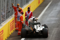 Lewis Hamilton, Mercedes AMG F1 W07 Hybrid crash
