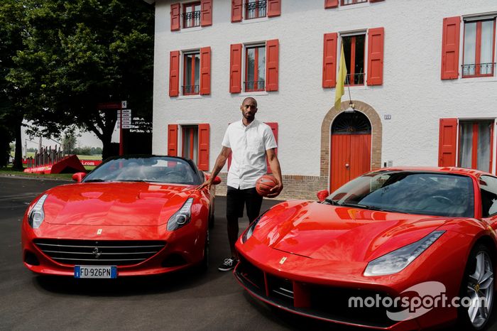 Kobe Bryant en Ferrari