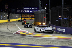 Safety-Car-Phase: Nico Rosberg, Mercedes AMG F1 W07 Hybrid, führt