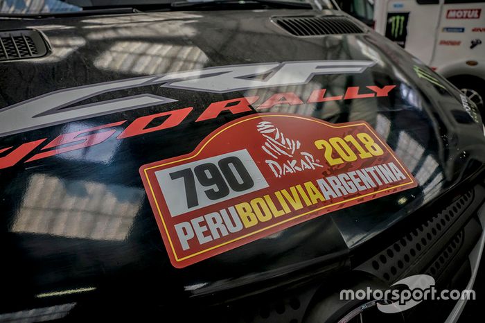 Preparativos de los vehículos de apoyo del Monster Energy Honda Team