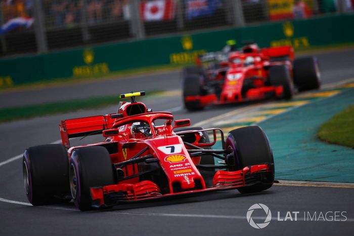 Kimi Raikkonen, Ferrari SF71H, Sebastian Vettel, Ferrari SF71H