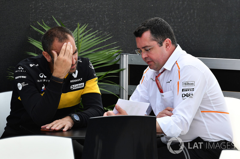 Cyril Abiteboul, Renault Sport F1 Managing Director and Eric Boullier, McLaren Racing Director 