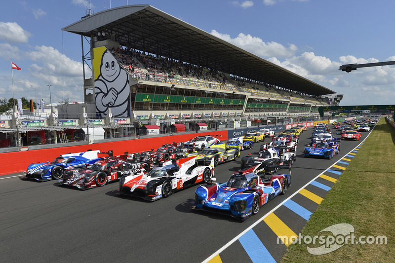 Official cars group photo