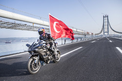 Kenan Sofuoglu, Kawasaki Ninja H2R, Osmangazi Köprüsü rekor denemesi