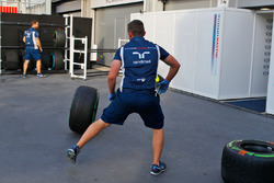 Williams mechanics with Pirelli tyres
