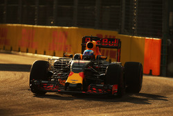 Daniel Ricciardo, Red Bull Racing RB12, mit Messgeräten