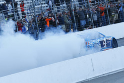Sieger Kevin Harvick, Stewart-Haas Racing, Chevrolet