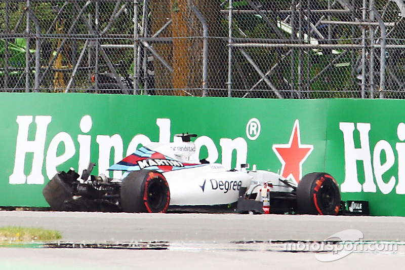 Felipe Massa, Williams FW38: l'incidente nelle primo turno di prove libere