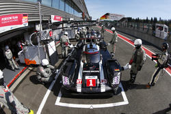 #1 Porsche Team Porsche 919 Hybrid: Timo Bernhard, Mark Webber, Brendon Hartley