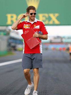 Себастьян Феттель, Ferrari изучает трассу