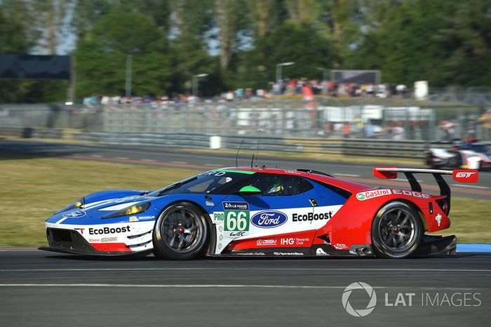 39°: #66 Ford Chip Ganassi Racing Ford GT: Olivier Pla, Stefan Mücke, Billy Johnson