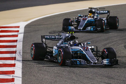 Valtteri Bottas, Mercedes F1 W08, Lewis Hamilton, Mercedes AMG F1 W08