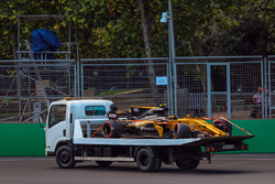 Розбитий Renault Sport F1 Team RS17 Джоліон Палмер