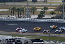 Denny Hamlin, Joe Gibbs Racing Toyota, Brad Keselowski, Team Penske Ford