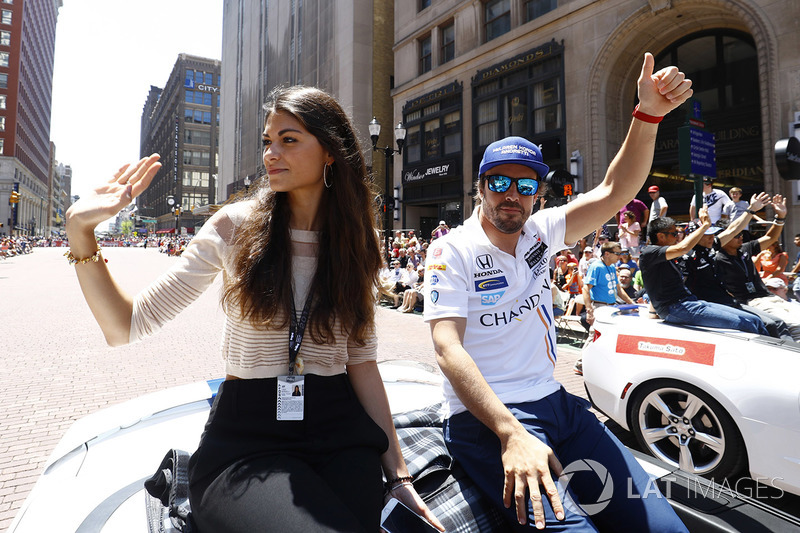 Fernando Alonso, Andretti Autosport Honda with girlfriend Linda Morselli