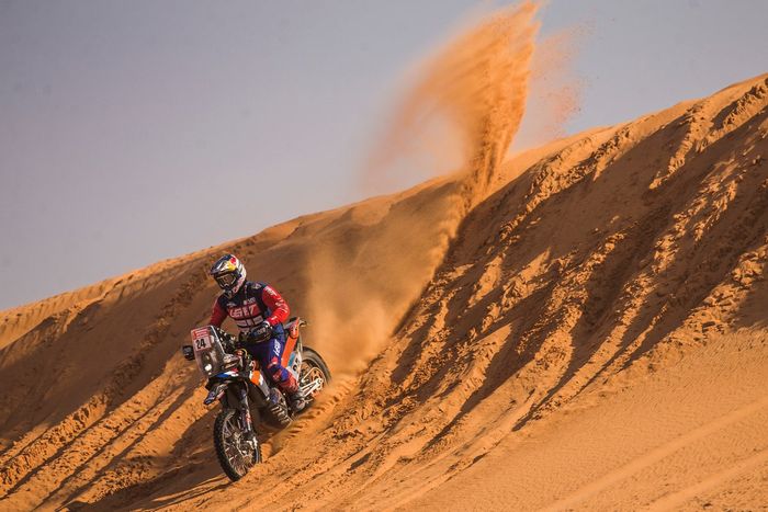 #24 Team Baines Rally KTM: Camille Chapeliere