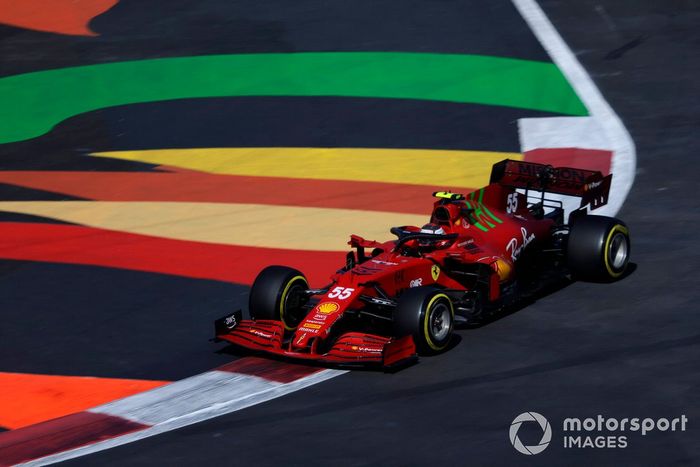 Carlos Sainz Jr, Ferrari SF21