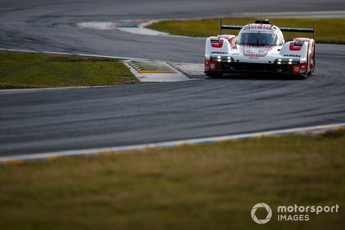 #6 Porsche Penske Motorsports Porsche 963: Mathieu Jaminet, Nick Tandy, Dane Cameron