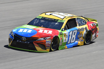 Kyle Busch, Joe Gibbs Racing, Toyota Camry M&M's
