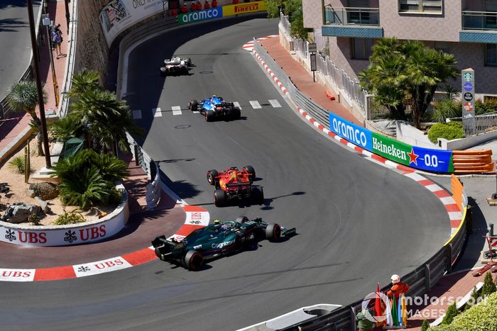 Nikita Mazepin, Haas VF-21, Esteban Ocon, Alpine A521, Charles Leclerc, Ferrari SF21, Sebastian Vettel, Aston Martin AMR21