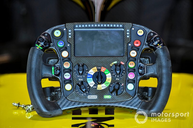 Le volant de la Renault R.S.19