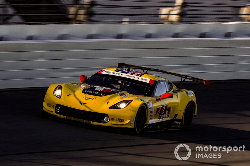 #3 Corvette Racing Corvette C7.R, GTLM: Ян Магнуссен, Антоніо Гарсія, Майк Рокенфеллер