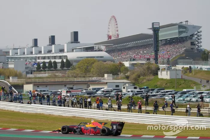 A Super Fórmula, principal categoria do automobilismo japonês, cancelou a rodada de abertura da temporada de 2020, que seria realizada em 05 de abril devido ao COVID-19