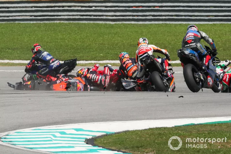 Jack Miller, Red Bull KTM Factory Racing, Fabio Quartararo, Yamaha Factory Racing, Brad Binder, Red Bull KTM Factory Racing Crash