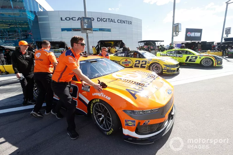 Austin Cindric, Team Penske, Autotrader Ford Mustang, Joey Logano, Team Penske, Pennzoil Ford Mustang, Ryan Blaney, Team Penske, Menards\Great Stuff Ford Mustang