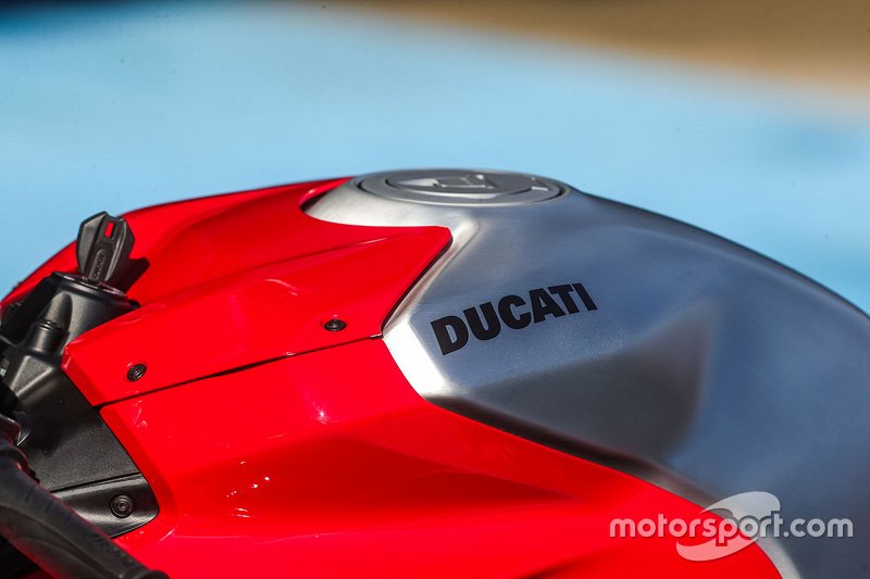 Ducati Panigale V4R, detalles