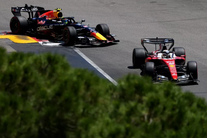 Charles Leclerc, Ferrari, Isack Hadjar, Red Bull Racing
