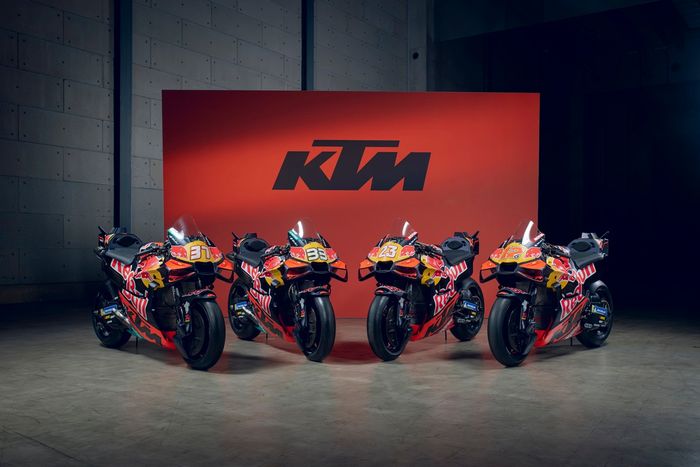 Motocicletas de Pedro Acosta, Red Bull KTM Factory Racing, Brad Binder, Red Bull KTM Factory Racing, Enea Bastianini, Red Bull KTM Tech 3, Maverick Viñales, Red Bull KTM Tech 3
