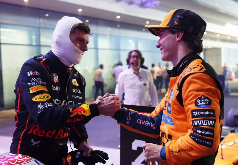 Oscar Piastri, McLaren, Max Verstappen, Red Bull Racing