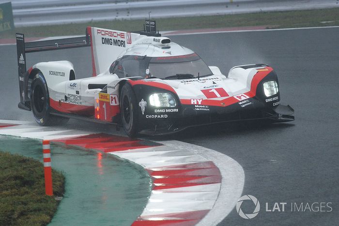 #1 Porsche Team Porsche 919 Hybrid: Neel Jani, Andre Lotterer, Nick Tandy