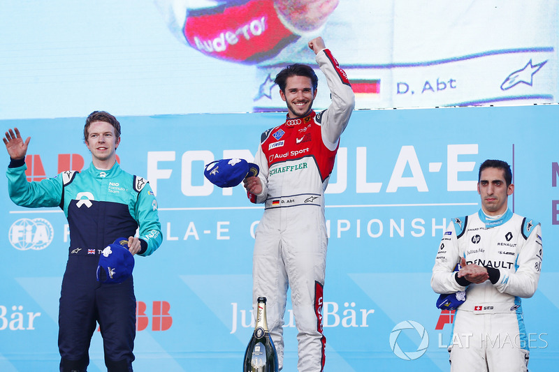 Daniel Abt, Audi Sport ABT Schaeffler, festeggia sul podio con Oliver Turvey, NIO Formula E Team, Sébastien Buemi, Renault e.Dams