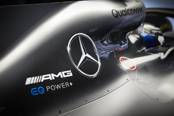 Logos en el auto de Valtteri Bottas, Mercedes AMG F1 W09