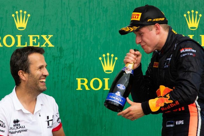 Juri Vips, Hitech Grand Prix, Christophe Perrin, Team Manager, Hitech Grand Prix